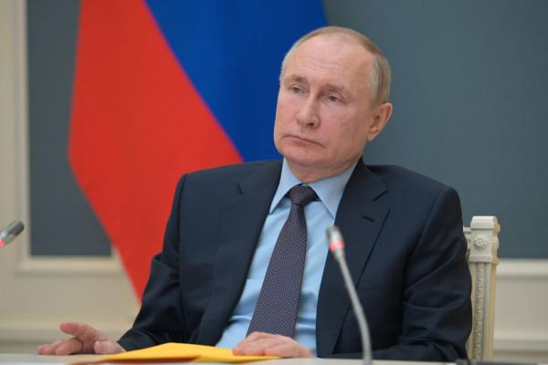Rusia a anunțat pentru prima dată câți soldați a trimis la granița cu Ucraina. Cum îl sfidează Putin pe Biden
