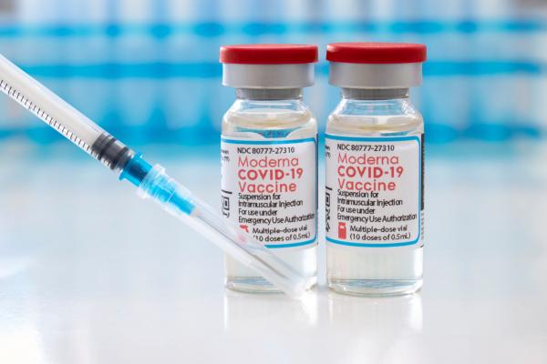 Vaccinul Moderna, eficient 95% contra formelor severe ale Covid-19