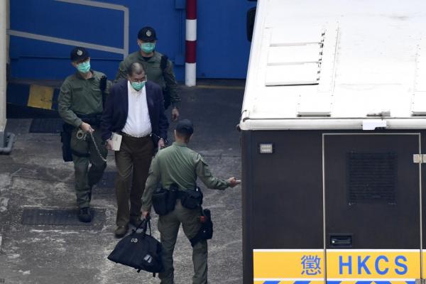 Miliardarul Jimmy Lai a fost condamnat la închisoare pentru organizarea manifestațiilor pro democrație din Hong Kong