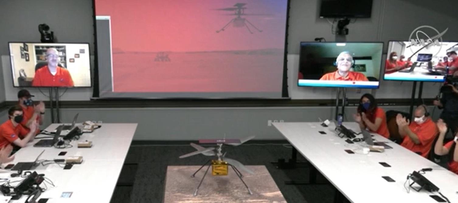 Echipa NASA aplaudă succesul micului elicopter Ingenuity