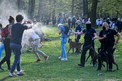 Petrecere într-un parc din Belgia, în ciuda restrricțiilor