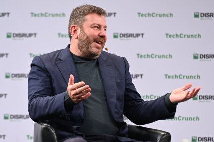 Daniel Dines a vorbit pe scena TechCrunch Disrupt Berlin 2019