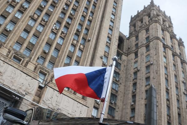 Cehia a cerut Rusiei retragerea majorităţii diplomaţilor de la Praga, escaladând cea mai gravă dispută diplomatică dintre cele două ţări
