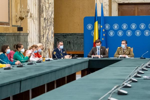 Vaccinarea fără programare ar putea să înceapă în prima săptămână a lunii mai. Anunțul făcut de Valeriu Gheorghiță
