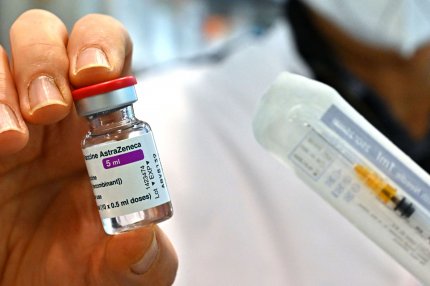 Marea Britanie recomandă vaccin alternativ la AstraZeneca, adulților sub 30 de ani