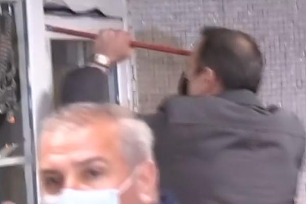 Cătălin Drulă, după demolarea chioșcurilor de la metrou: Legea este lege. Un cartel se destructurează cu ranga