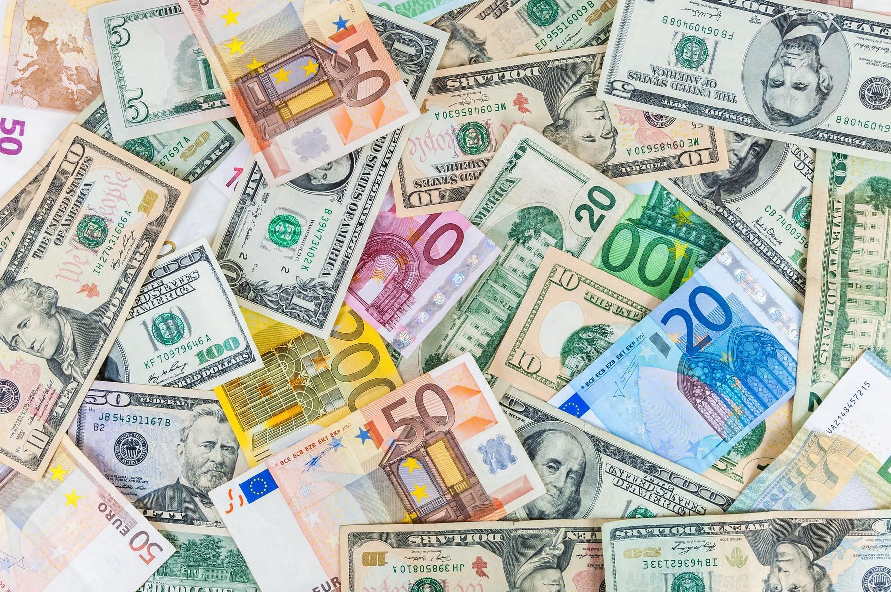 curs valutar BNR bancnote euro - dolar