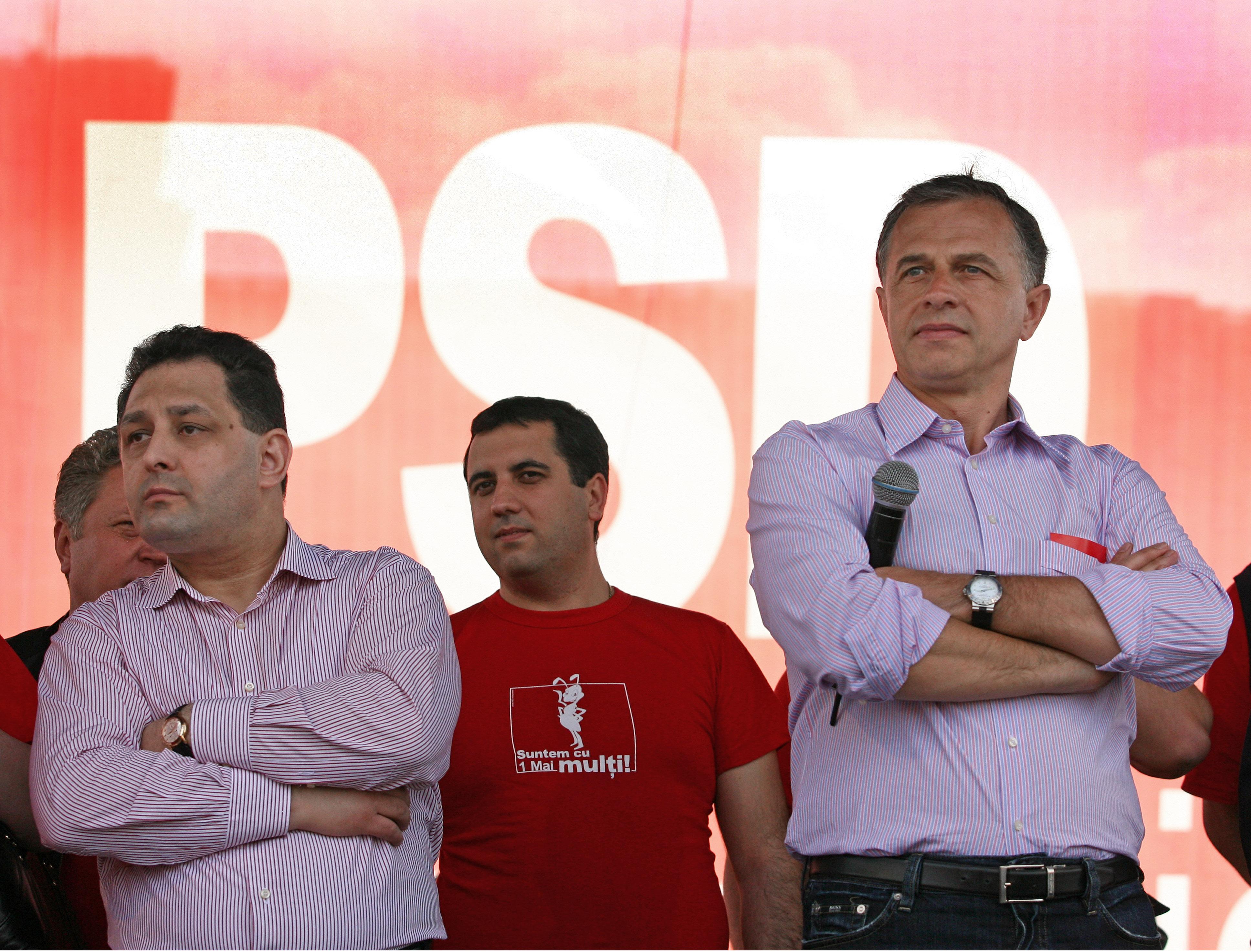 Marian Vanghelie şi Mircea Geoană, la un miting organizat pe 1 mai 2007