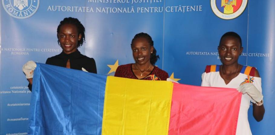 Joan Chelimo (31 de ani, foto, în stânga), Stella Ruto (26 de ani, foto, în centru) și Delvine Meringor (29 de ani, foto, în stânga) au devenit azi primele atlete de pe continentul african care primesc cetățenia română Joan Chelimo (31 de ani, foto, în stânga), Stella Ruto (26 de ani, foto, în centru) și Delvine Meringor (29 de ani, foto, în stânga) au devenit azi primele atlete de pe continentul african care primesc cetățenia română