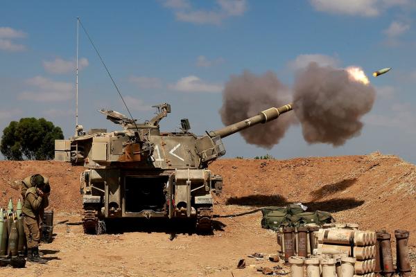 Israelul mobilizează mii de rezerviști și trupe la granița cu Gaza. Israelienii s-au înghesuit din nou în adăposturi, sirenele au sunat iar în Tel Aviv