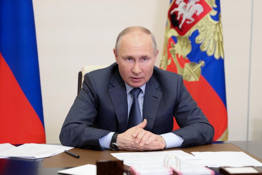 Vladimir Putin, avertisment pentru dușmanii Rusiei: ”Le vom scoate dinții” Vladimir Putin, la o conferinta de presa la Kremlin