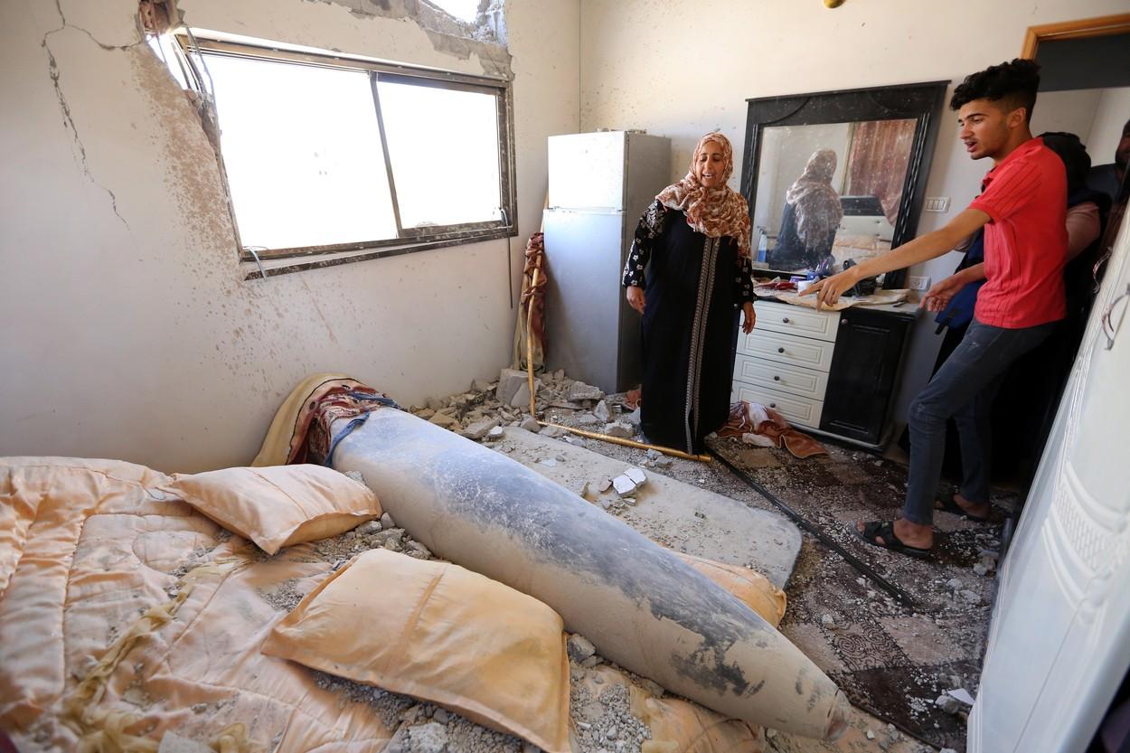 O rachetă israeliană a aterizat pe pat, în casa unei familii din Gaza