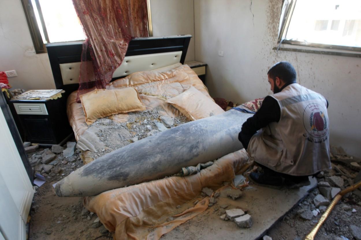 O rachetă israeliană a aterizat pe pat, în casa unei familii din Gaza