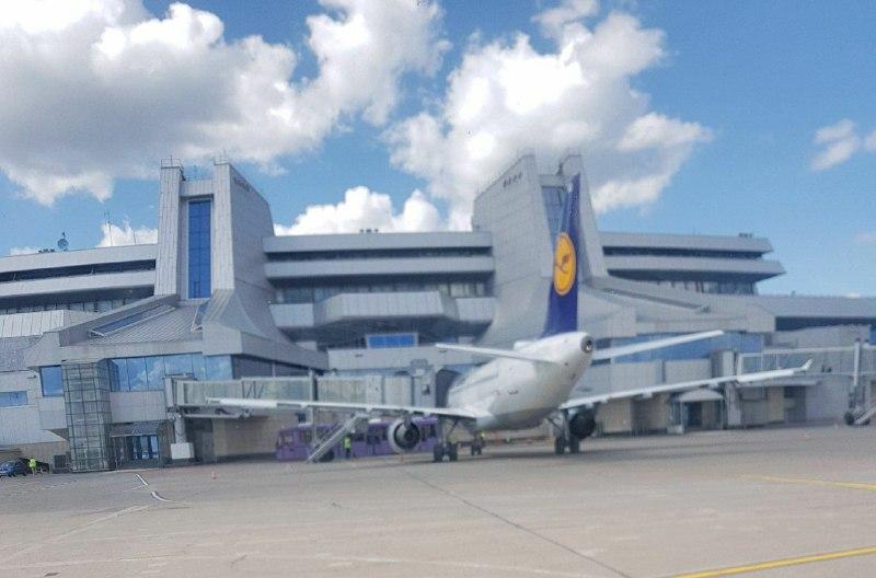 Avion Lufthansa, oprit pe aeroportul din Minsk din cauza unei alerte cu bombă. A decolat după ce a fost controlat