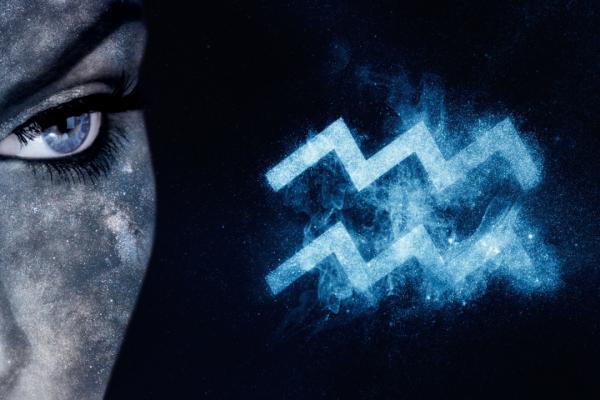 Horoscop iunie 2021 Vărsător. Surprize în dragoste și noroc de bani