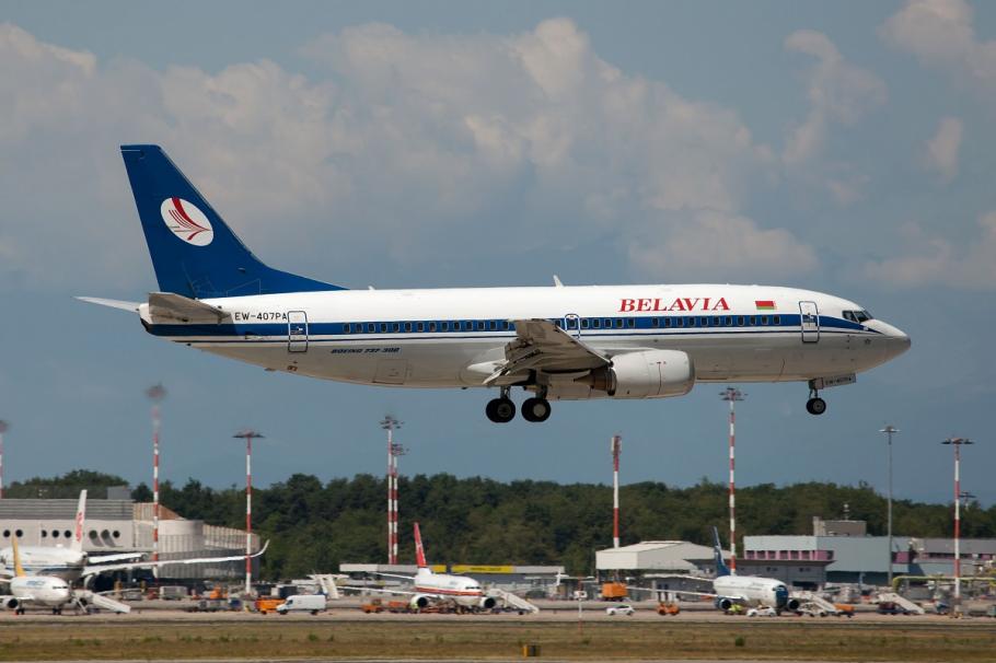 Un avion al companiei de stat din Belarus a primit interdicţie de a survola spaţiul aerian al Franţei Autorităţile din mai multe state au impus sancţiuni dure împotriva Belarusului