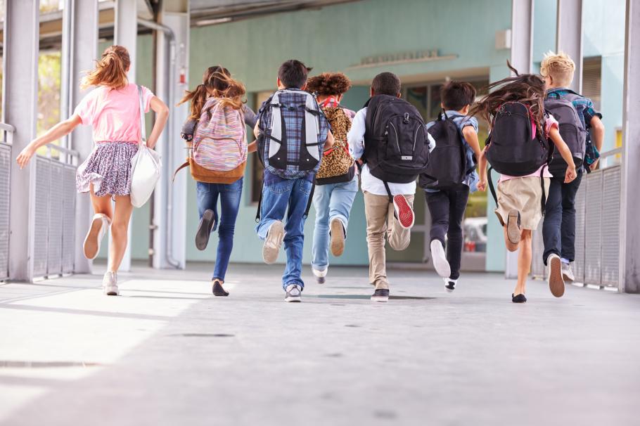 Elevii de clasa a II-a susțin astăzi proba la Matematică, cu prezență ficiză Elevii de clasa a II-a susțin astăzi proba la Matematică, cu prezență ficiză