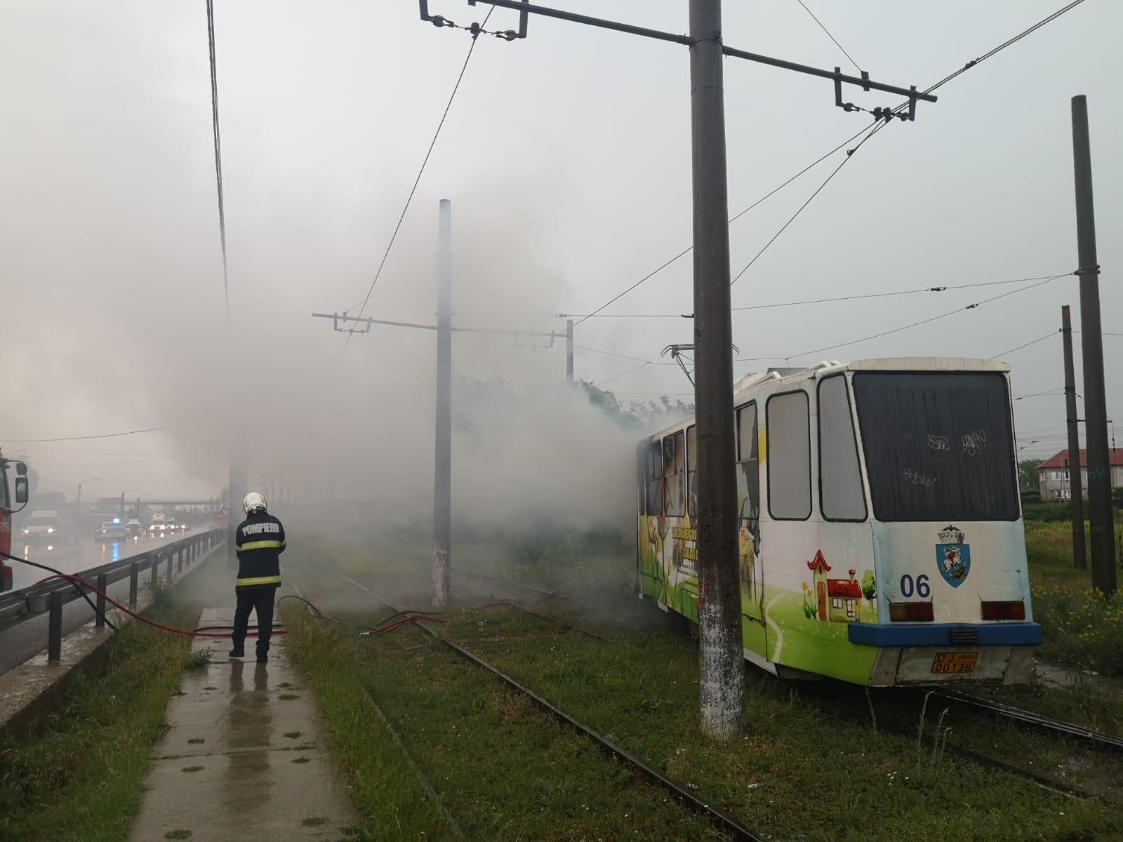 Tramvaiul care a luat foc la Craiova