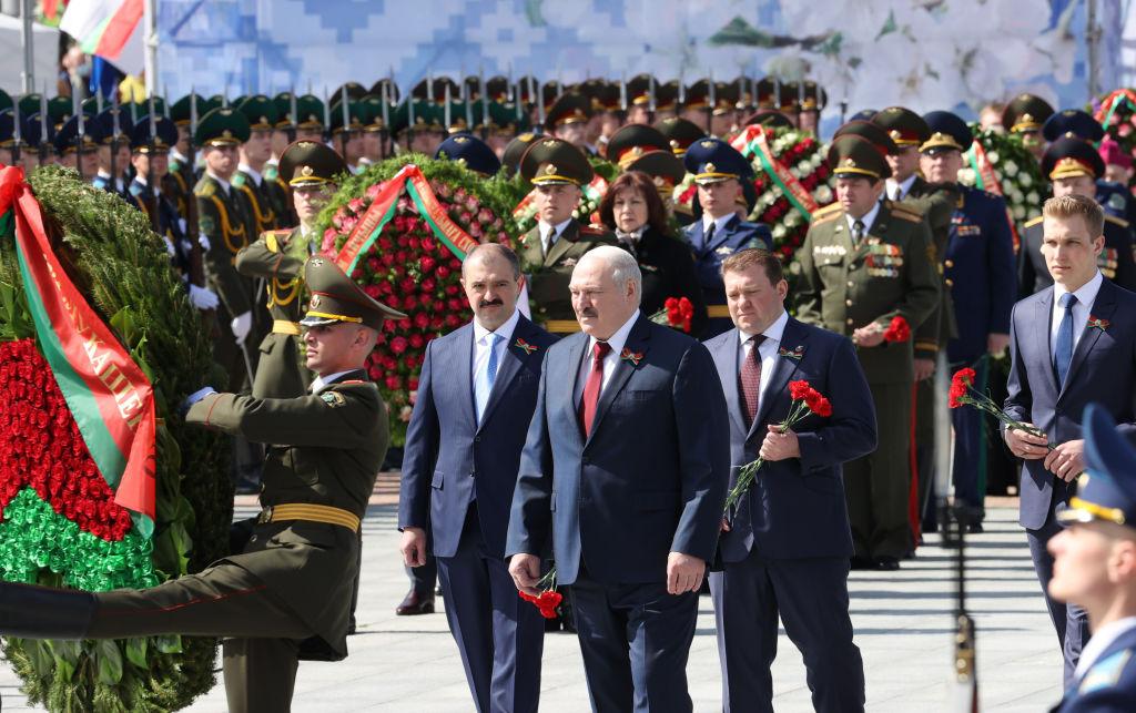 Aleksandr Lukașenko, alături de fiul său, Viktor Lukașenko