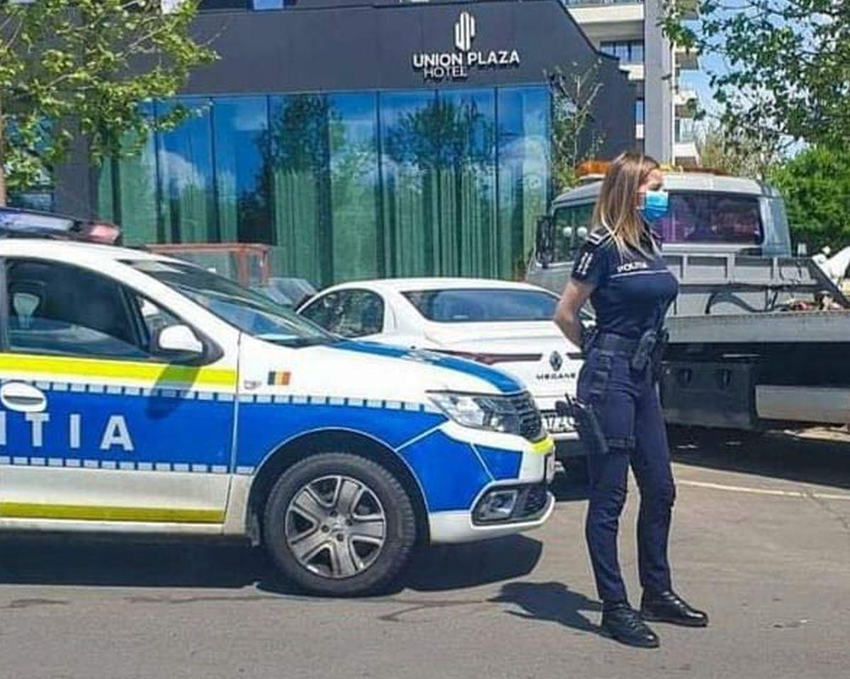 Cine este polițista din fotografia virală care a sârnit un val de reacții pe Facebook Cine este polițista din fotografia virală care a sârnit un val de reacții pe Facebook