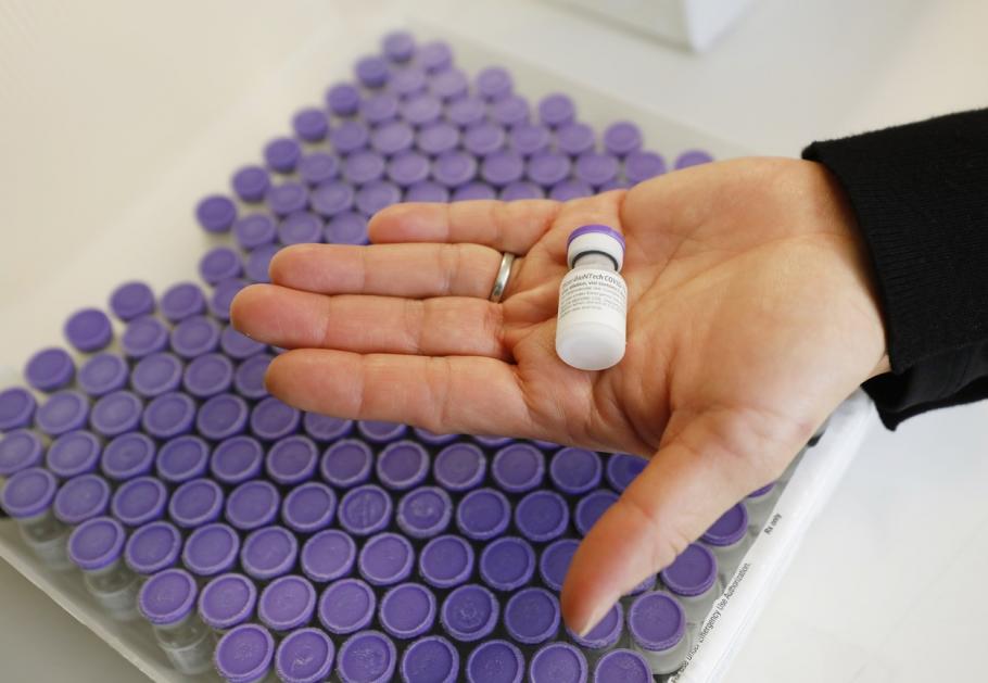 O nouă tranșă de vaccin Pfizer/BioNtech sosește luni în țară O nouă tranșă de vaccin Pfizer/BioNtech sosește luni în țară