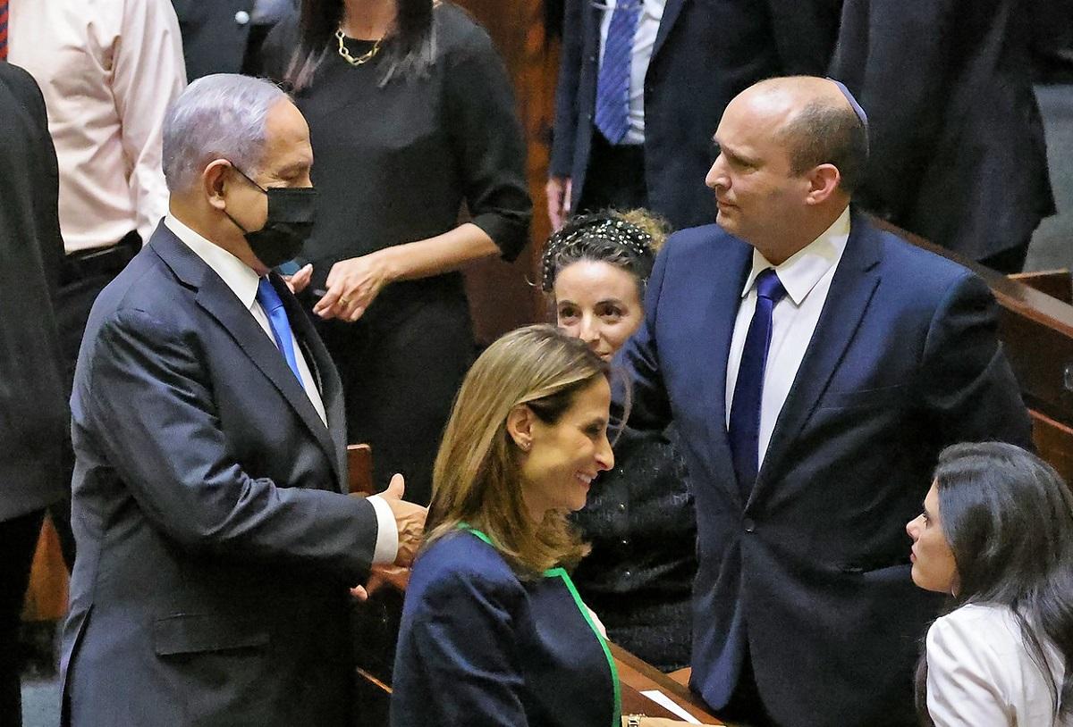 Noul guvern al Israelului câştigă majoritatea voturilor, punând capăt celor 12 ani de mandat ai lui Benjamin Netanyahu Noul guvern al Israelului câştigă majoritatea voturilor, punând capăt celor 12 ani de mandat ai lui Benjamin Netanyahu