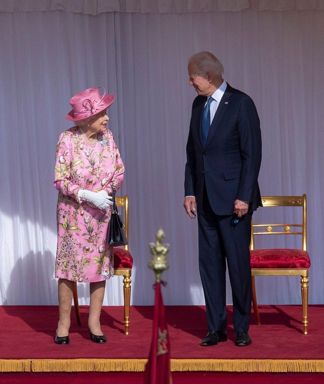 Regina Elisabeta l-a primit pe preşedintele american Joe Biden la Windsor, la finalul summitului G7