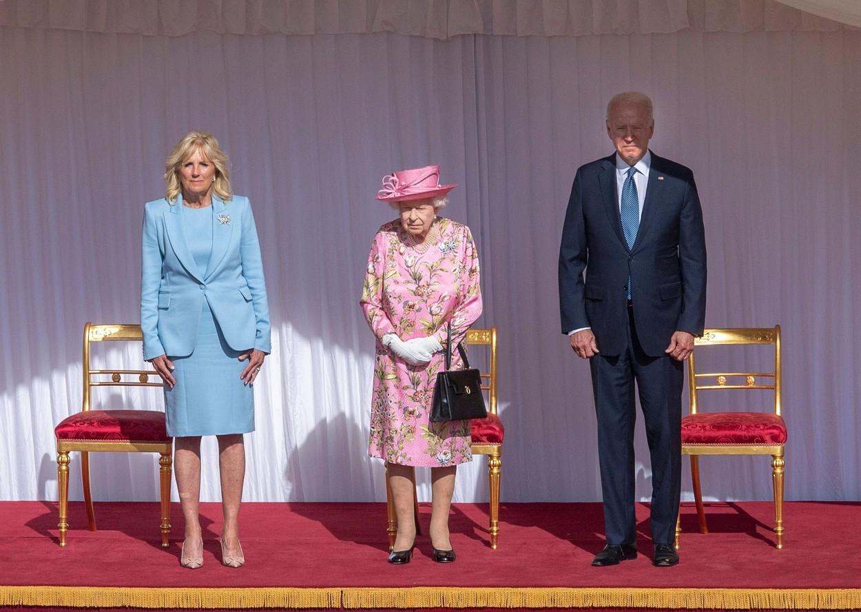Regina Elisabeta l-a primit pe preşedintele american Joe Biden la Windsor, la finalul summitului G7