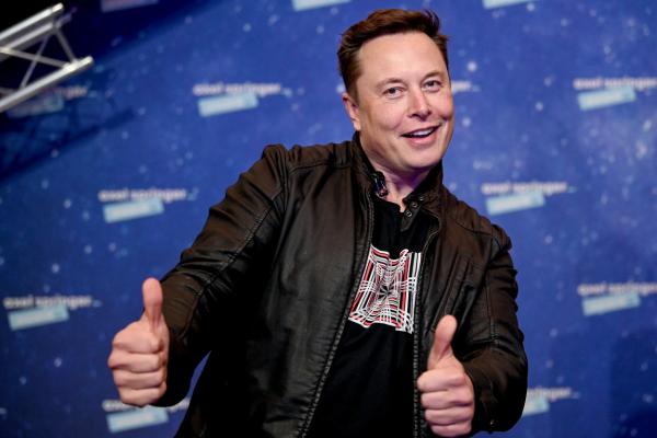 Elon Musk a anunţat în ce condiţii va accepta bitcoin ca metodă de plastă pentru maşinile Tesla