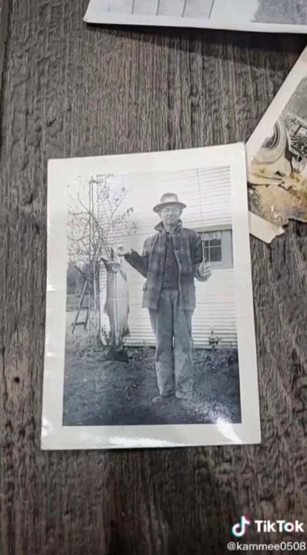 Mamă alarmată de camera secretă descoperita în casa în care s-a mutat. A găsit fotografii care au îngrozit-o Mamă alarmată de camera secretă descoperita în casa în care s-a mutat. A găsit fotografii care au îngrozit-o