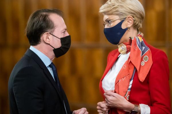 Premierul Cîțu anunță că săptămâna viitoare va fi adoptată legea care interzice cumularea pensiei cu salariul la stat