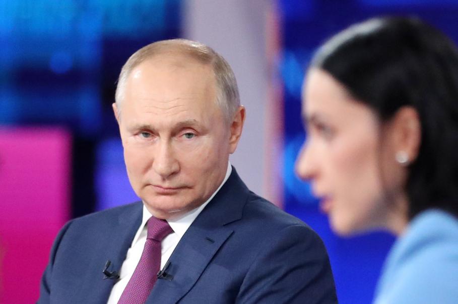 Vladimir Putin a anunțat cu ce ser s-a vaccinat, spunând că este mai sigur decât AstraZeneca sau Pfizer Vladimir Putin a anunțat cu ce ser s-a vaccinat, spunând că este mai sigur decât AstraZeneca sau Pfizer
