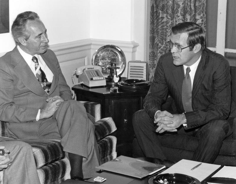 Donald Rumsfeld si Shimon Peres Donald Rumsfeld si Shimon Peres
