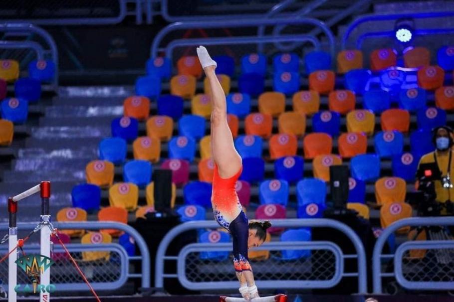 Larisa Iordache, medalie de bronz la paralele, la Cupa Mondială de la Cairo Larisa Iordache la paralele