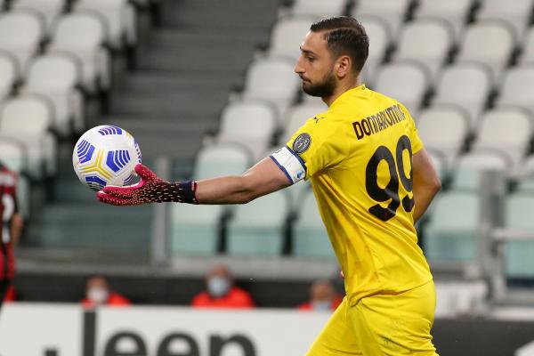Donnarumma în timpul unui meci disputat pentru AC Milan