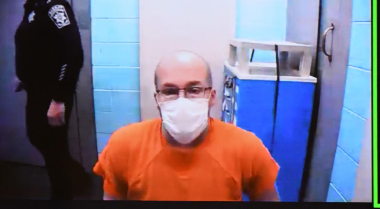 Un farmacist a primit 3 ani de închisoare pentru că a sabotat 500 de doze de vaccin în SUA Un farmacist a primit 3 ani de închisoare pentru că a sabotat 500 de doze de vaccin în SUA