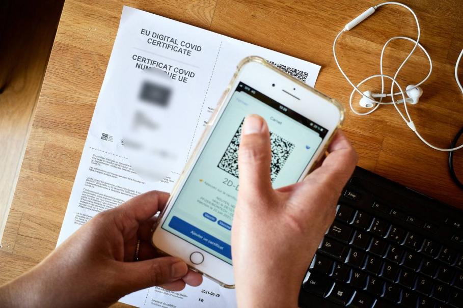Peste 340.000 de certificate digitale COVID emise în primele 12 ore de la lansarea platformei Peste 340.000 de certificate digitale COVID emise în primele 12 ore de la lansarea platformei