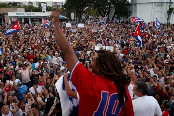 Rusia avertizează împotriva oricărui ”amestec străin” în criza care zguduie Cuba