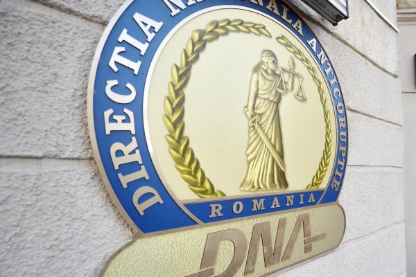 Surse: CCR a admis sesizarea de neconstituționalitate privind legea care scade vechimea necesară pentru angajarea procurorilor în DNA și DIICOT
