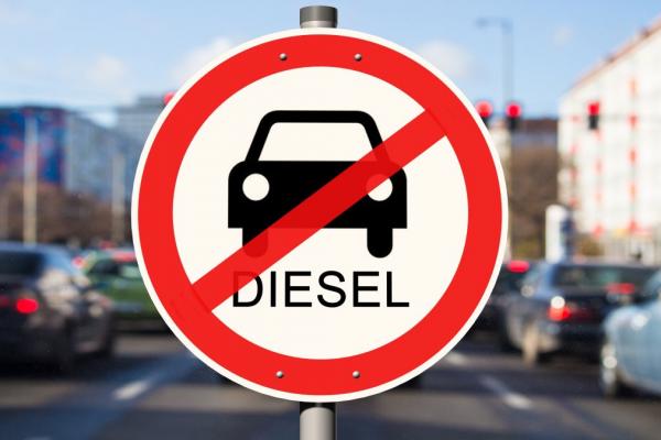 UE dezvăluie planul privind schimbările climatice. Vânzarea de mașini noi diesel şi pe benzină, interzisă până în 2035