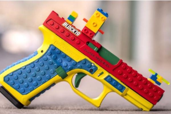 Pistolul care seamănă cu o jucărie Lego a produs vâlvă în Statele Unite ale Americii