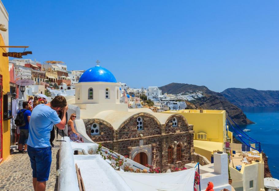 A fost actualizată lista ţărilor cu risc epidemiologic ridicat. Grecia a intrat în zona galbenă, Spania, în zona roșie A fost actualizată lista ţărilor cu risc epidemiologic ridicat. Grecia a intrat în zona galbenă, Spania, în zona roșie
