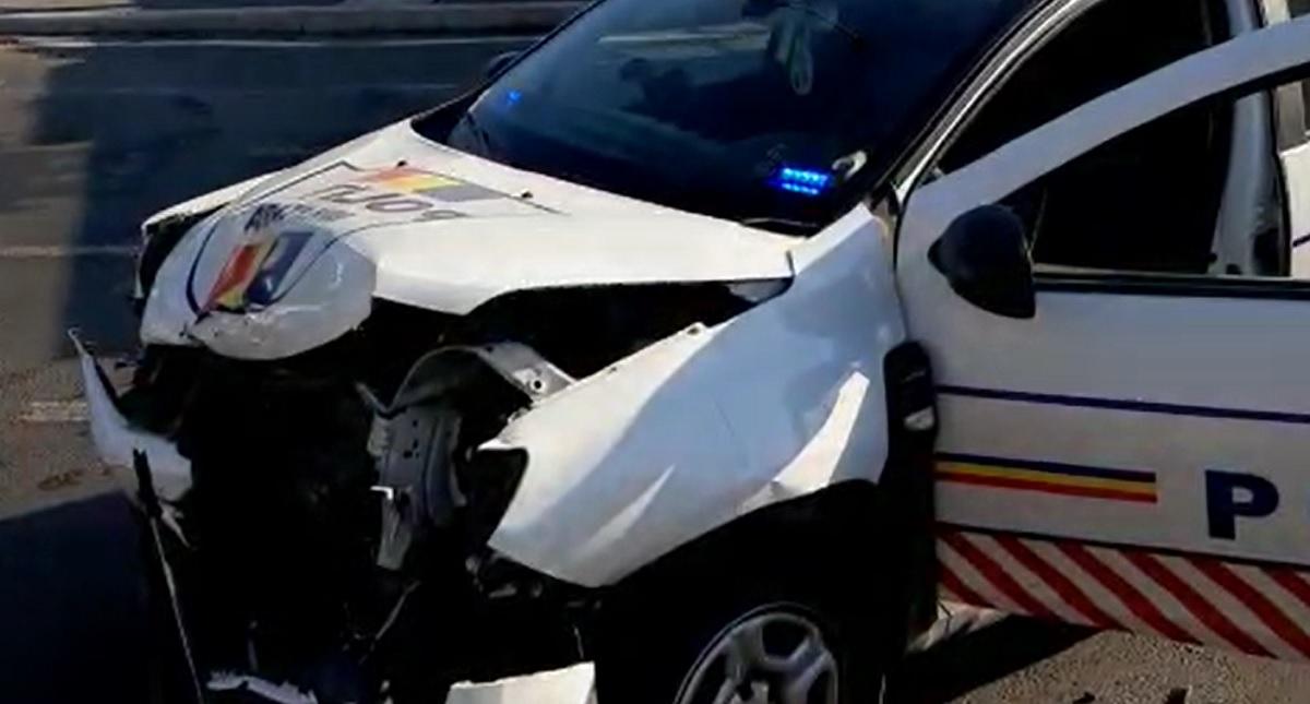O maşină de Poliţie, aflată într-o coloană oficială, implicată într-un accident în zona Piaţa Sudului Accidentul în care a fost implicată maşina de Poliţie s-a soldat cu o singură victimă