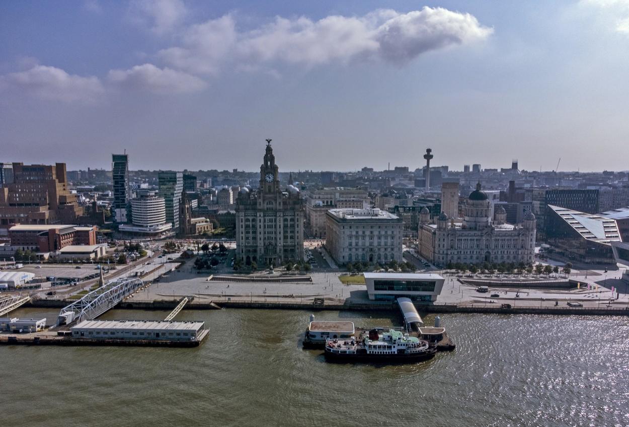 Oraşul englez Liverpool, înlăturat din lista locurilor de patrimoniu mondial a UNESCO Oraşul englez Liverpool, înlăturat din lista locurilor de patrimoniu mondial a UNESCO
