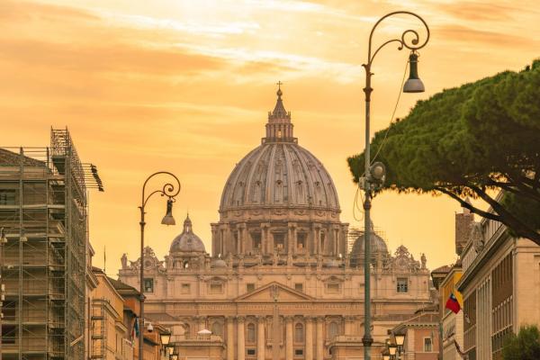Vaticanul dezvăluie în premieră detalii despre proprietăţile imobiliare