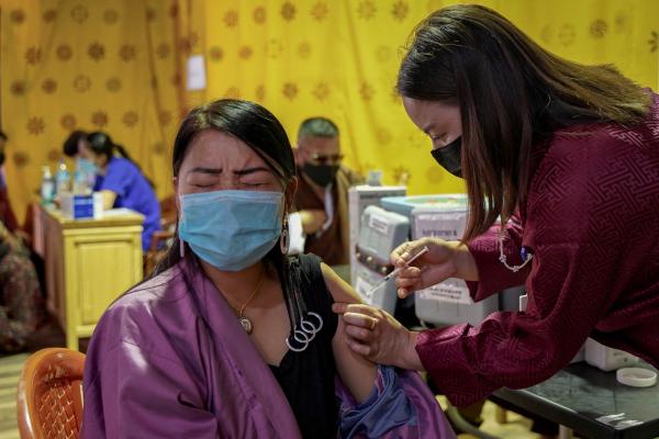 Vaccinare record: Bhutan a reuşit să imunizeze 90% din populaţia eligibilă în doar o săptămână