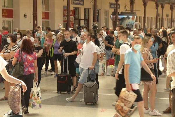 Șeful CFR Călători a explicat reacția sa la trenul cu 30 de copii blocat în câmp: „De ce mă întrebați pe mine? Vor primi apă când ajung la București”