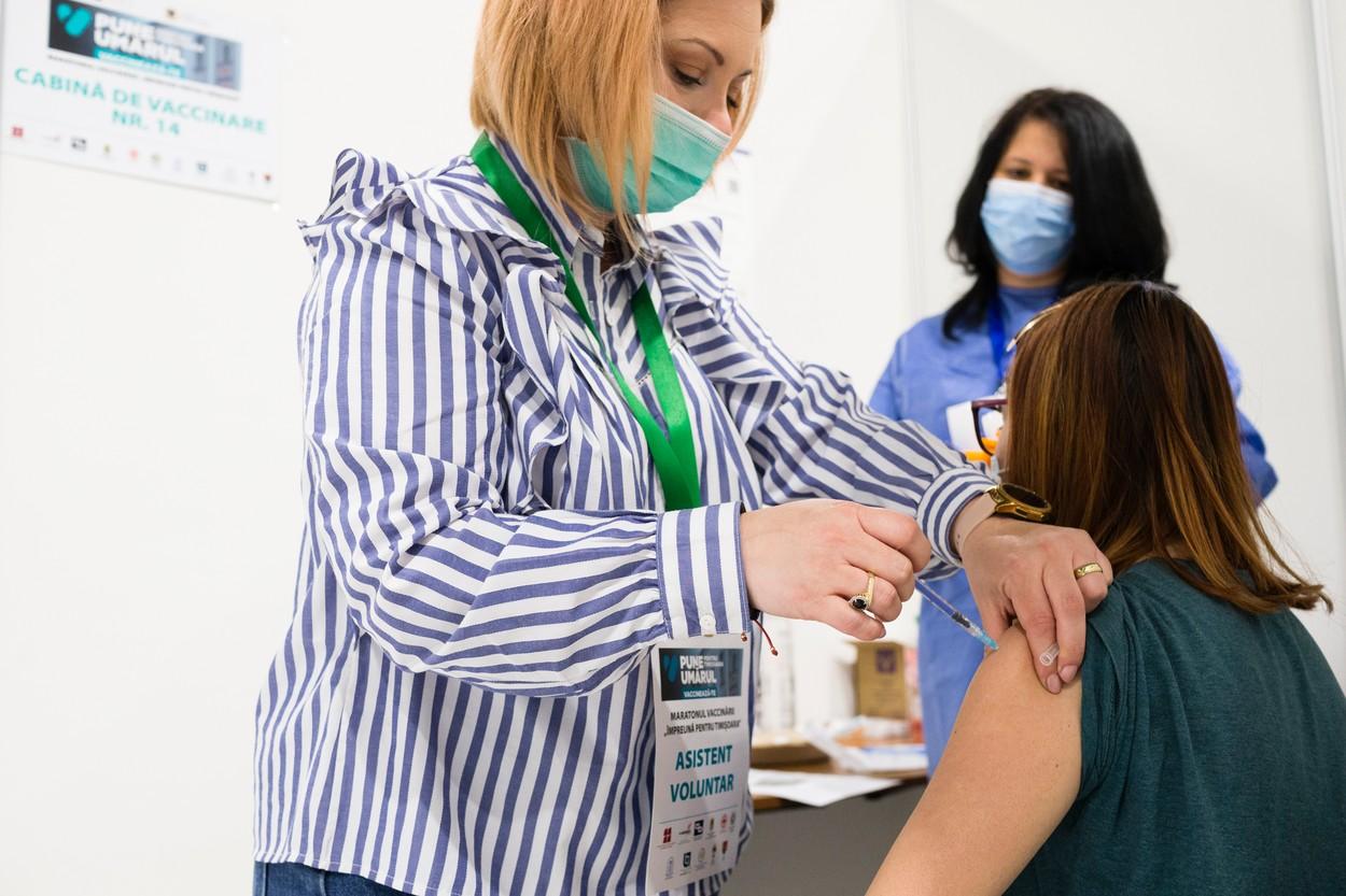 Bilanţ de vaccinare anti-Covid în România, 3 iulie 2021. 16.211 de persoane vaccinate în ultimele 24 de ore Bilanţ de vaccinare anti-Covid în România, 3 iulie 2021. 16.211 de persoane vaccinate în ultimele 24 de ore