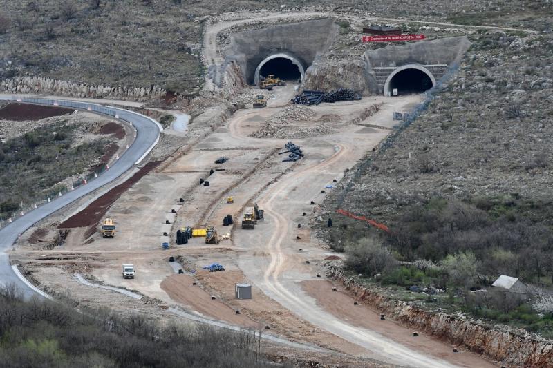 Muntenegru riscă să falimenteze din cauza unui proiect uriaș de infrastructură