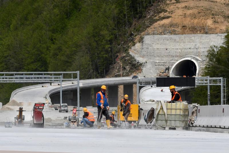 Muntenegru riscă să falimenteze din cauza unui proiect uriaș de infrastructură